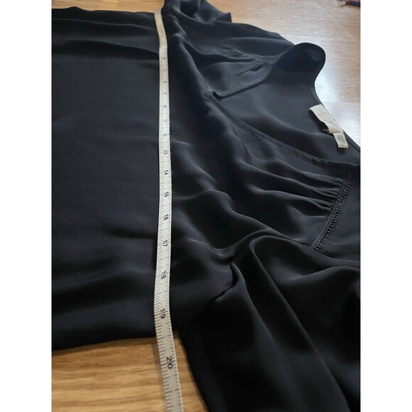 Ramy Brook Black 100% Silk V Neck Pleated Sleeve Blouse Size Medium - Picture 12 of 12
